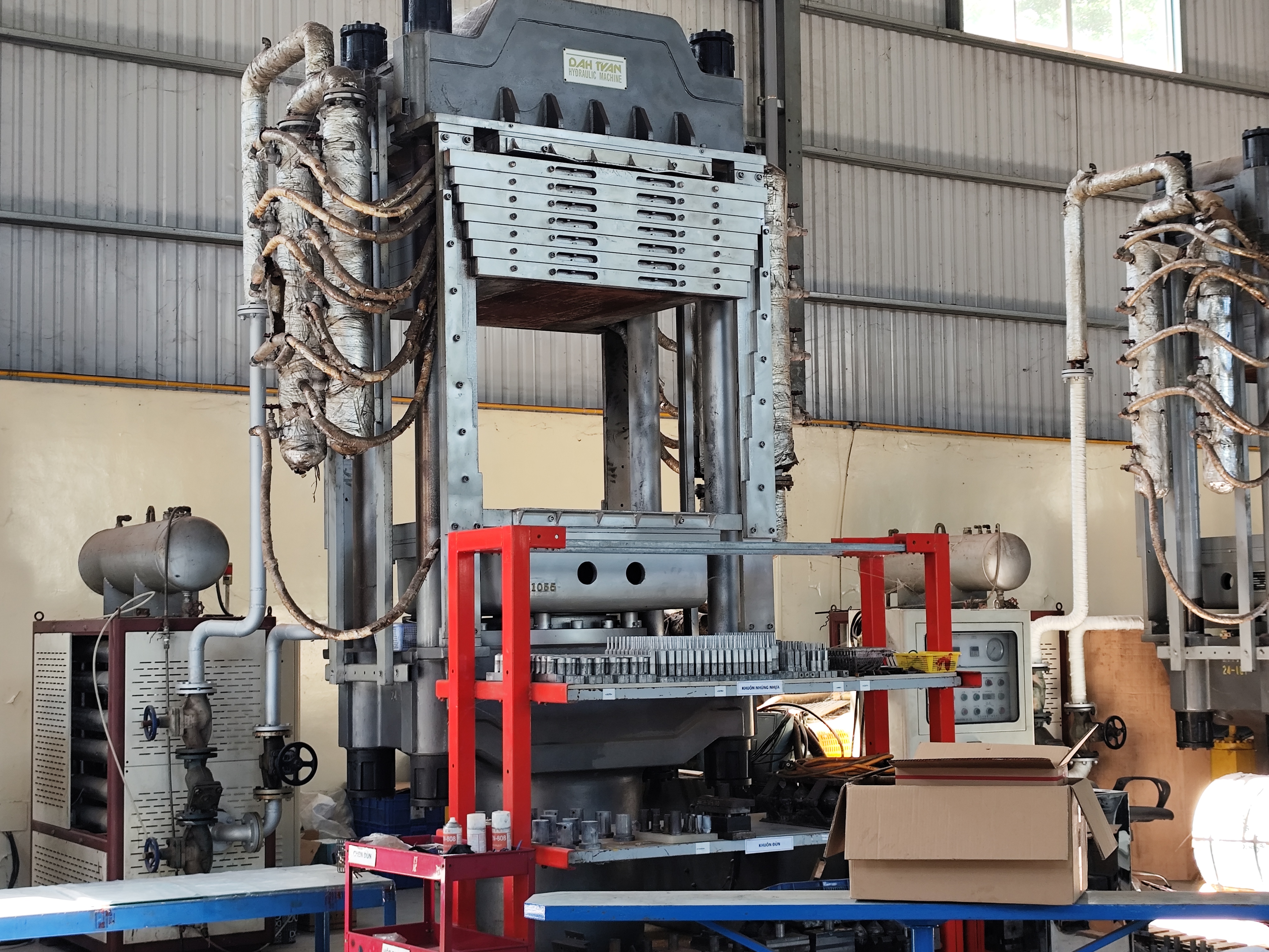 Hydraulic press (2)